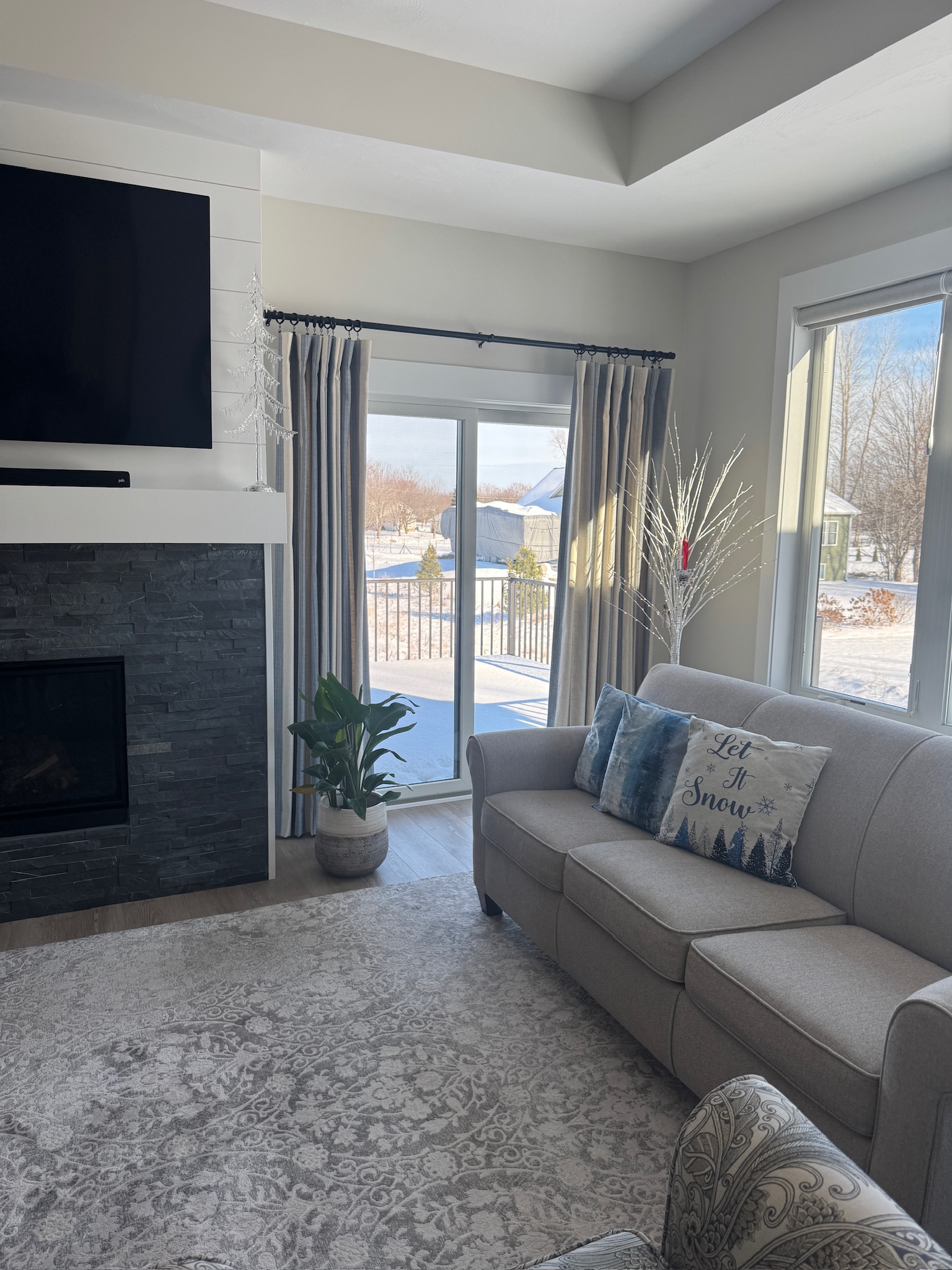 Drapery with Ring Chips and Decorative Hardware